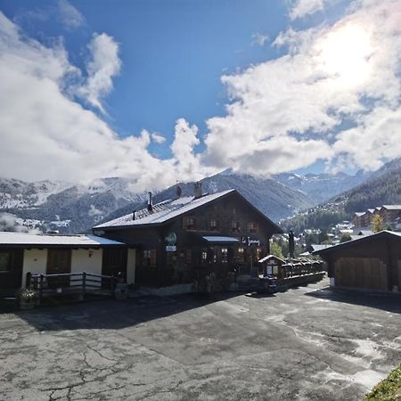 Auberge La Tzoumaz Buitenkant foto